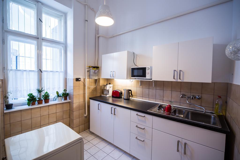 Sous Le Chateau Apartment *